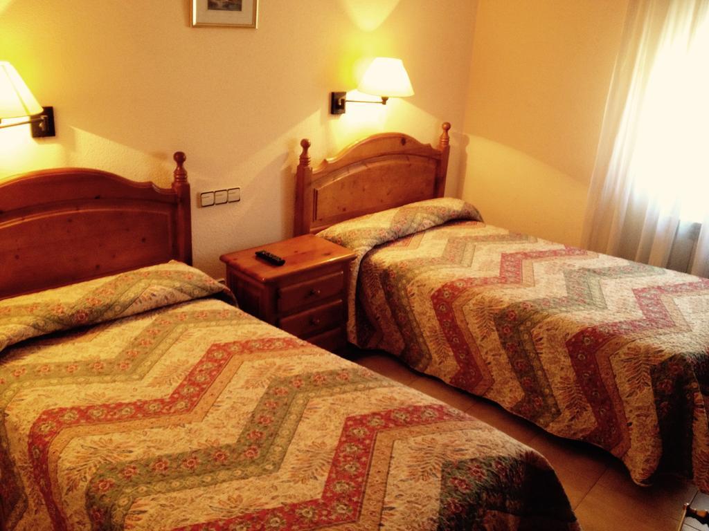 Hostal Nicolas Medinaceli Room photo