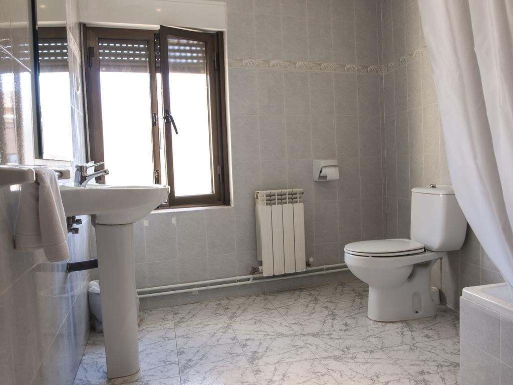 Hostal Nicolas Medinaceli Room photo